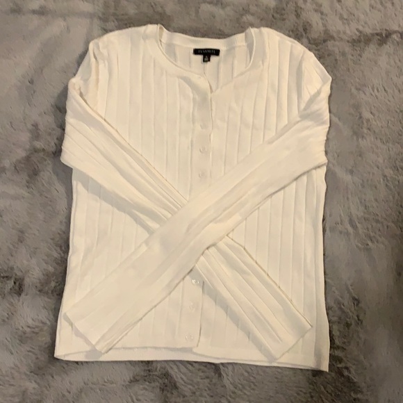 Woman’s Dynamite white button up long sleeve. - Picture 1 of 3
